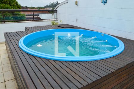 Casa de condomínio à venda com 197m², 3 quartos e 2 vagasTerraço Gourmet