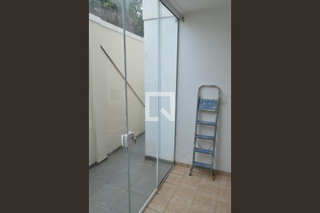 Casa de condomínio à venda com 197m², 3 quartos e 2 vagasDeposito