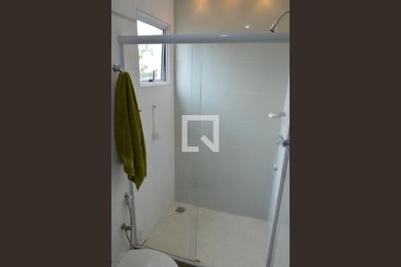 Casa de condomínio à venda com 197m², 3 quartos e 2 vagasBanheiro da Suíte 1