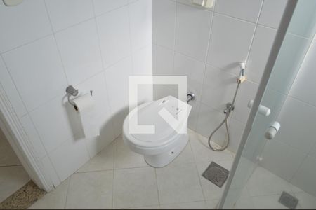 Casa de condomínio à venda com 197m², 3 quartos e 2 vagasBanheiro