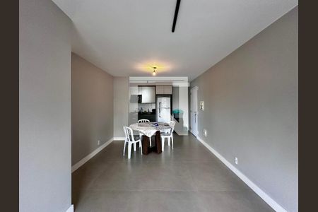 Sala de apartamento para alugar com 3 quartos, 83m² em Santo Amaro, São Paulo