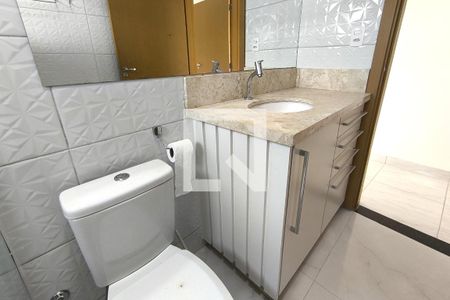 Casa para alugar com 250m², 3 quartos e 2 vagas Casa para alugar com 250m², 3 quartos e 2 vagasBanheiro - Casa 02