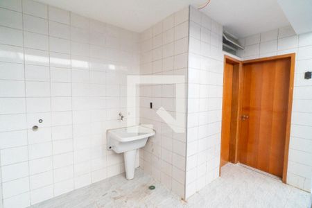 Casa à venda com 194m², 3 quartos e 2 vagasLavanderia