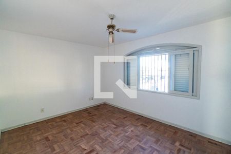 Casa à venda com 194m², 3 quartos e 2 vagasQuarto 2