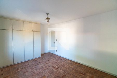 Casa à venda com 194m², 3 quartos e 2 vagasQuarto 2