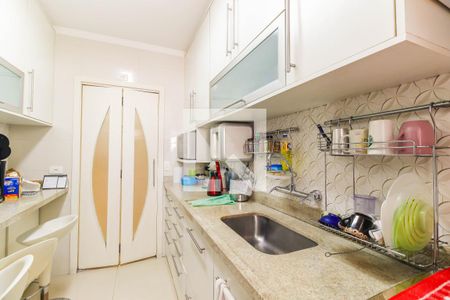 Apartamento à venda com 80m², 3 quartos e 2 vagasCozinha
