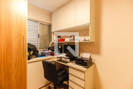 Apartamento à venda com 80m², 3 quartos e 2 vagasQuarto 2