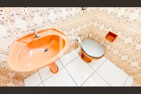 Casa à venda com 175m², 3 quartos e 2 vagasÁrea de Serviço - Banheiro