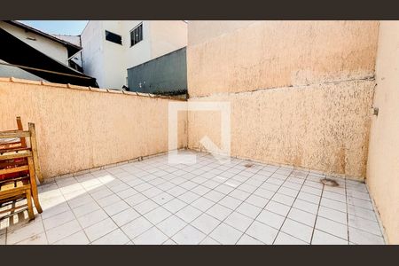 Casa à venda com 175m², 3 quartos e 2 vagasQuintal