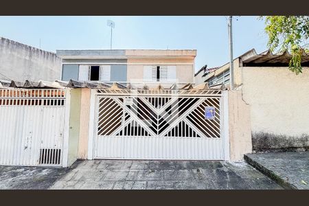 Casa à venda com 175m², 3 quartos e 2 vagasFachada