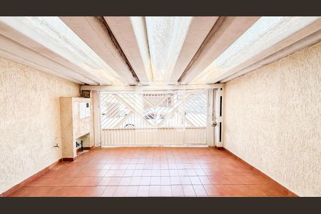 Casa à venda com 175m², 3 quartos e 2 vagasGaragem - Quintal