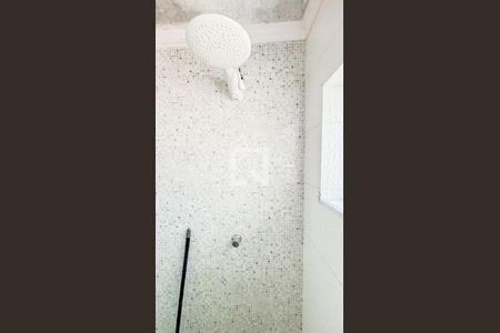 Casa à venda com 175m², 3 quartos e 2 vagasBanheiro