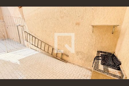 Casa à venda com 175m², 3 quartos e 2 vagasQuintal