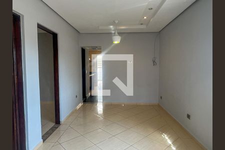 Sala de casa para alugar com 2 quartos, 110m² em Vila Penteado, São Paulo