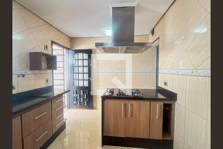 Casa para alugar com 110m², 2 quartos e 1 vaga Casa para alugar com 110m², 2 quartos e 1 vagaCozinha
