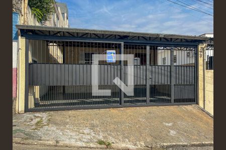 Casa para alugar com 110m², 2 quartos e 1 vaga Casa para alugar com 110m², 2 quartos e 1 vagaFachada