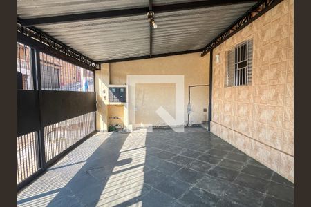Casa para alugar com 110m², 2 quartos e 1 vaga Casa para alugar com 110m², 2 quartos e 1 vagaGaragem