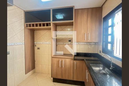 Casa para alugar com 110m², 2 quartos e 1 vaga Casa para alugar com 110m², 2 quartos e 1 vagaCozinha