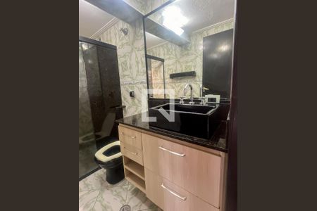 Casa para alugar com 110m², 2 quartos e 1 vaga Casa para alugar com 110m², 2 quartos e 1 vagaBanheiro Corredor
