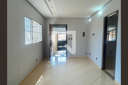 Sala de casa para alugar com 2 quartos, 110m² em Vila Penteado, São Paulo