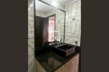Casa para alugar com 110m², 2 quartos e 1 vaga Casa para alugar com 110m², 2 quartos e 1 vagaBanheiro Corredor