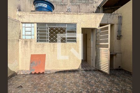 Casa para alugar com 110m², 2 quartos e 1 vaga Casa para alugar com 110m², 2 quartos e 1 vagaQuintal