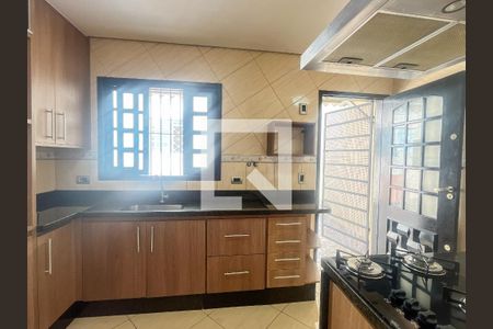 Casa para alugar com 110m², 2 quartos e 1 vaga Casa para alugar com 110m², 2 quartos e 1 vagaCozinha