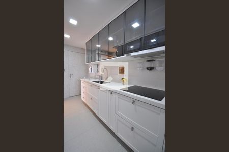 Apartamento à venda com 81m², 3 quartos e 2 vagasCozinha