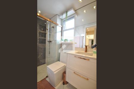 Apartamento à venda com 81m², 3 quartos e 2 vagasBanheiro da Suíte