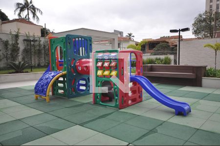 Apartamento à venda com 81m², 3 quartos e 2 vagasÁrea comum - Playground