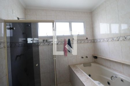 Casa de condomínio à venda com 478m², 5 quartos e 6 vagasSuíte