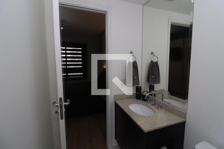 Banheiro de kitnet/studio para alugar com 0 quarto, 23m² em Tatuapé, São Paulo