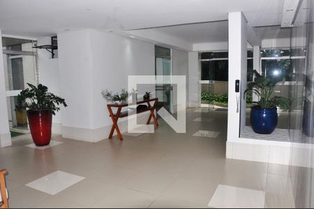 Apartamento à venda com 87m², 2 quartos e 2 vagasHall de entrada