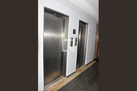 Apartamento à venda com 87m², 2 quartos e 2 vagasElevadores