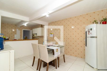 Casa à venda com 200m², 2 quartos e 2 vagas Casa à venda com 200m², 2 quartos e 2 vagasCozinha Casa 2