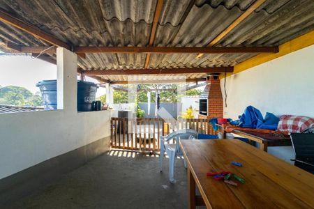 Casa à venda com 200m², 2 quartos e 2 vagas Casa à venda com 200m², 2 quartos e 2 vagasÁrea externa Casa 1