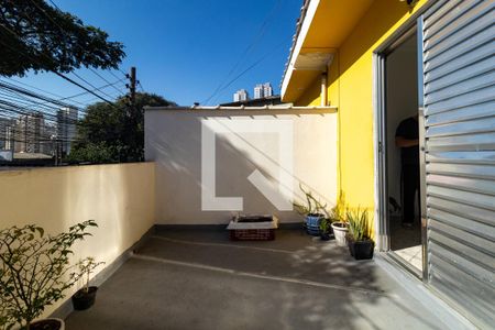 Casa à venda com 200m², 2 quartos e 2 vagas Casa à venda com 200m², 2 quartos e 2 vagasSala Casa 3
