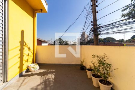 Casa à venda com 200m², 2 quartos e 2 vagas Casa à venda com 200m², 2 quartos e 2 vagasSala Casa 3