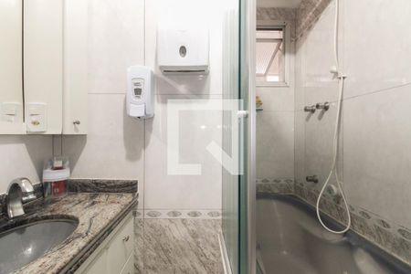 Apartamento à venda com 122m², 3 quartos e 1 vaga Apartamento à venda com 122m², 3 quartos e 1 vagaBanheiro Social