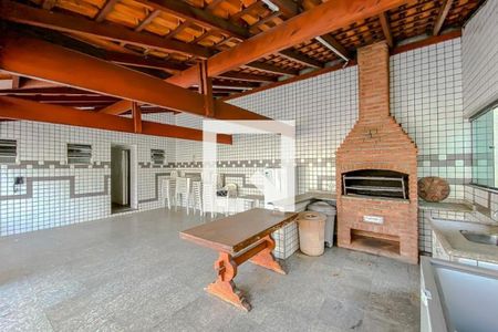 Apartamento à venda com 122m², 3 quartos e 1 vaga Apartamento à venda com 122m², 3 quartos e 1 vagaCondomínio - Churrasqueira