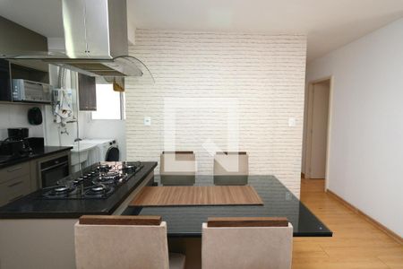 Sala/Cozinha de apartamento à venda com 3 quartos, 63m² em Vila Inglesa, São Paulo
