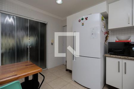 Casa à venda com 262m², 3 quartos e 4 vagas Casa à venda com 262m², 3 quartos e 4 vagasCozinha