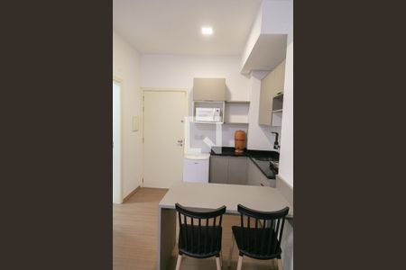 Cozinha de kitnet/studio para alugar com 1 quarto, 25m² em Centro Histórico, Porto Alegre