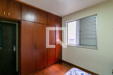 Apartamento à venda com 200m², 4 quartos e 2 vagasQuarto 2