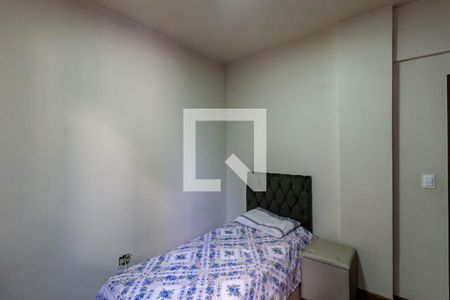 Apartamento à venda com 200m², 4 quartos e 2 vagasQuarto 2