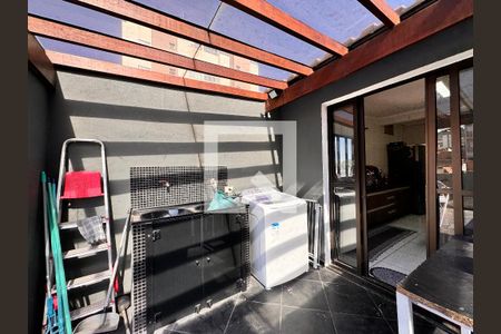 Apartamento à venda com 100m², 2 quartos e 2 vagasLavanderia