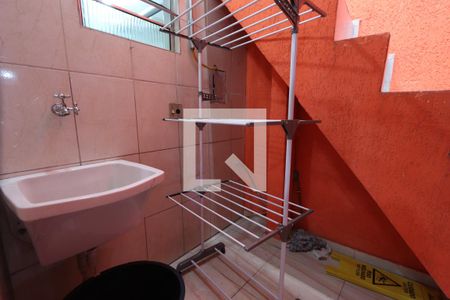 Casa à venda com 150m², 5 quartos e 2 vagasLavanderia - Casa 3