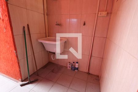 Casa à venda com 150m², 5 quartos e 2 vagasLavanderia - Casa 5