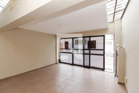 Casa à venda com 200m², 3 quartos e 2 vagas Casa à venda com 200m², 3 quartos e 2 vagasGaragem