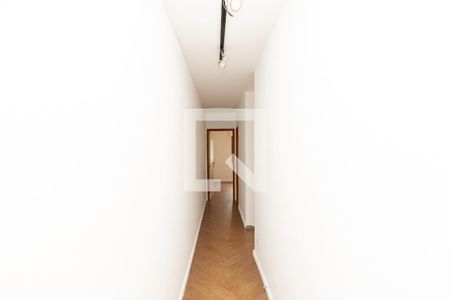 Casa à venda com 200m², 3 quartos e 2 vagas Casa à venda com 200m², 3 quartos e 2 vagasCorredor